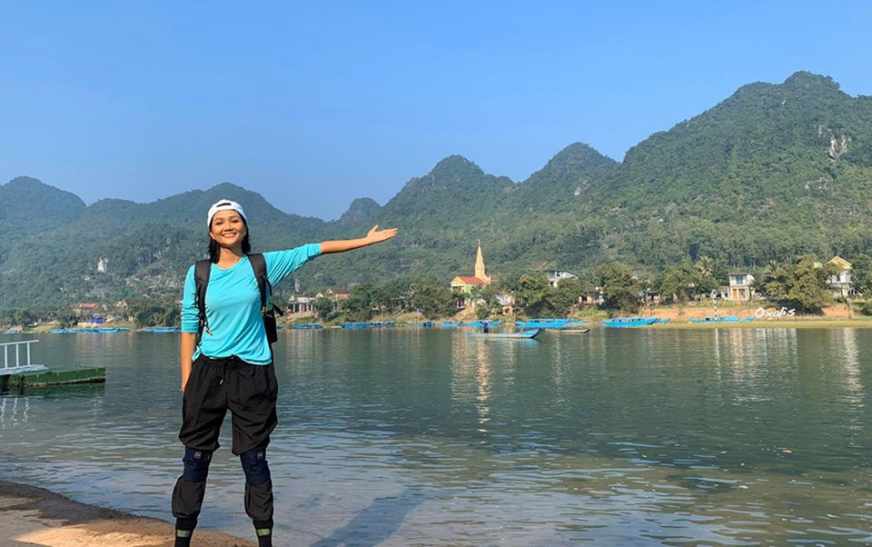 Hoa hậu H’Hen Niê tiết lộ tin vui đầu năm mới - 11 Hoa hậu H’Hen Niê tiết lộ tin vui đầu năm mới - 11