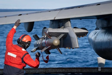 Ukraine lần đầu khai hỏa bom thông minh của Pháp, Nga tuyên bố bắn hạ