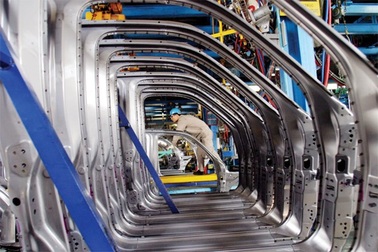 Công nghiệp hỗ trợ và “món nợ” của Bộ trưởng Hoàng