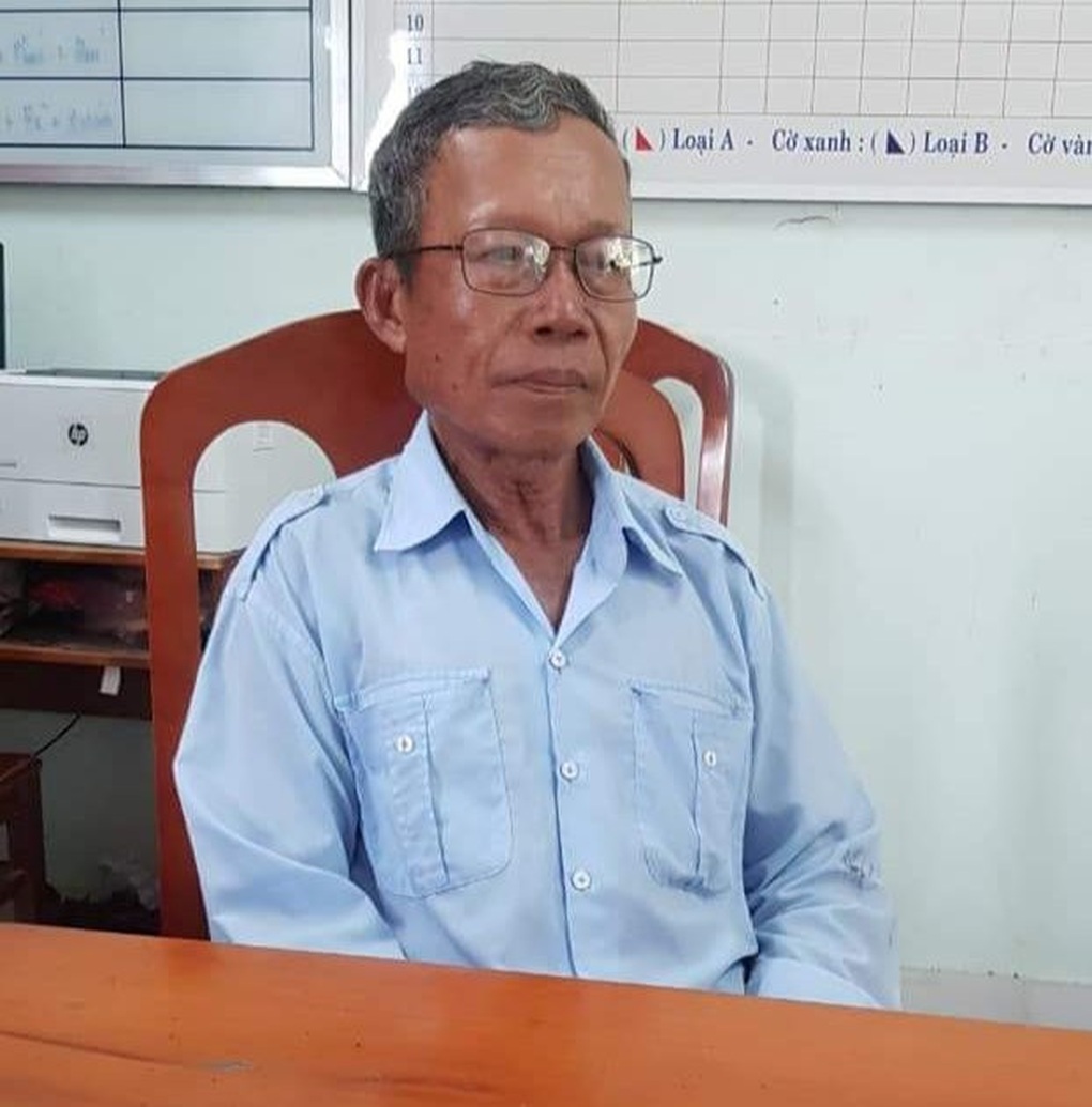 Nhân viên cây xăng bị bắt sau 30 năm trốn truy nã - 1 Nhân viên cây xăng bị bắt sau 30 năm trốn truy nã - 1