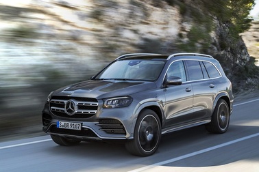 Mercedes-Benz triệu hồi hàng loạt xe "khủng"