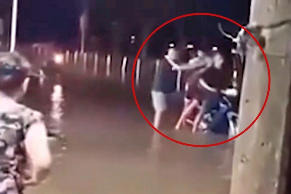 Hai em nhỏ tử vong do rò rỉ điện tại công viên ngập nước - 1