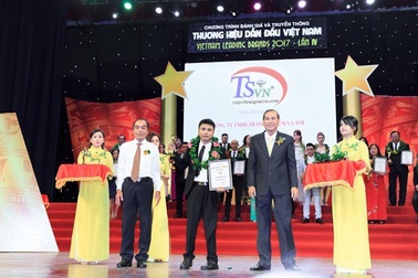 Công ty vàng bạc đá quý được vinh danh top 10 thương hiệu dẫn đầu Việt Nam 2017