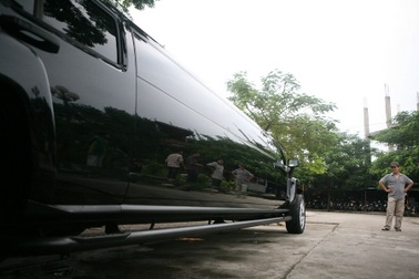 Hummer H3 Limo xuất hiện tại Hà Nội