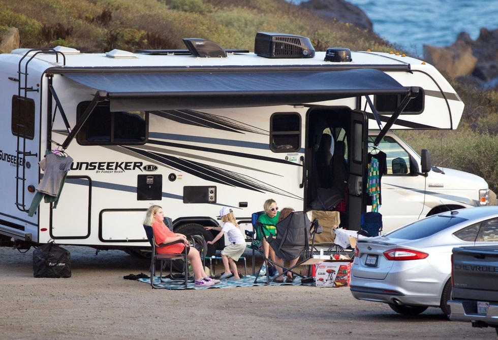 Vì đâu nữ diễn viên con nhà triệu phú phải sống cảnh vô gia cư cùng 5 con? - 3