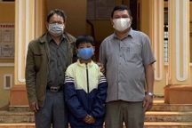 Học sinh lớp 4 đập heo ủng hộ 1 triệu đồng để phòng, chống dịch Covid-19