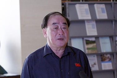 Dành 11.000 ha xây 96 sân golf: "Đại biểu Quốc hội cũng không có tiền mà chơi golf"