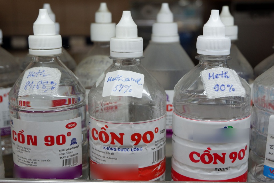 Cảnh giác trước tình trạng methanol đội lốt cồn sát trùng y tế - 3 Cảnh giác trước tình trạng methanol đội lốt cồn sát trùng y tế - 3