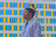 Nam sinh Olympia đỗ thủ khoa bác sĩ nội trú và cú sốc điểm 3