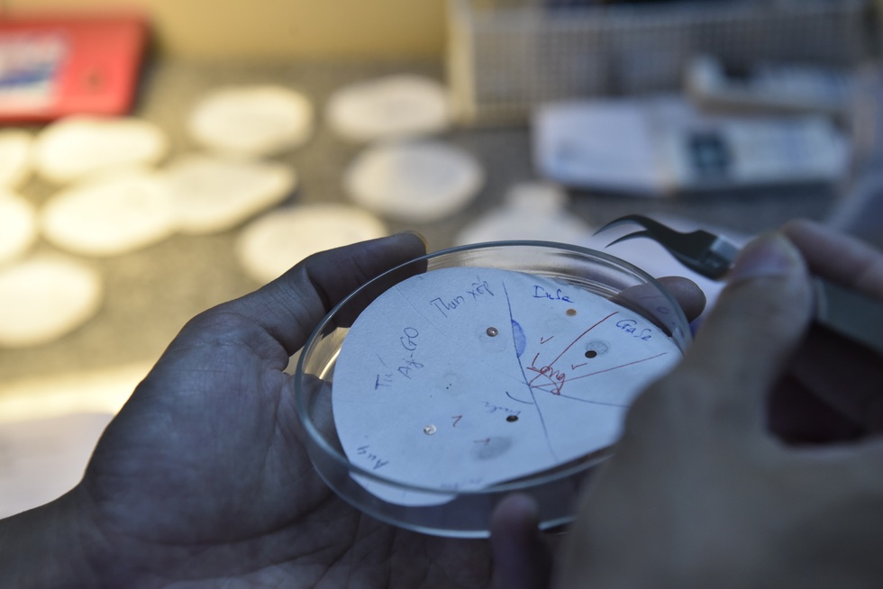 Thành tựu xuất sắc của các anh tài trong khối trí thức trẻ diễu hành A80 - 18