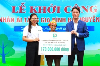 Khởi công công trình nhân ái tặng người phụ nữ mơ nền nhà cao chống lụt