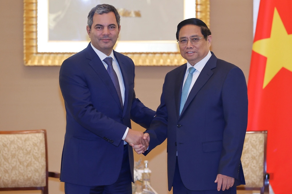 Thủ tướng đề nghị 4 tập đoàn hàng đầu UAE đầu tư vào lĩnh vực chiến lược - 1 Thủ tướng đề nghị 4 tập đoàn hàng đầu UAE đầu tư vào lĩnh vực chiến lược - 1