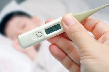 Chăm sóc bệnh nhân sốt xuất huyết trong mùa dịch