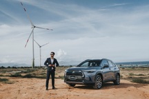 Toyota Corolla Cross 1.8 HV: Mẫu ô tô đưa xe hybrid tới gần hơn với người Việt