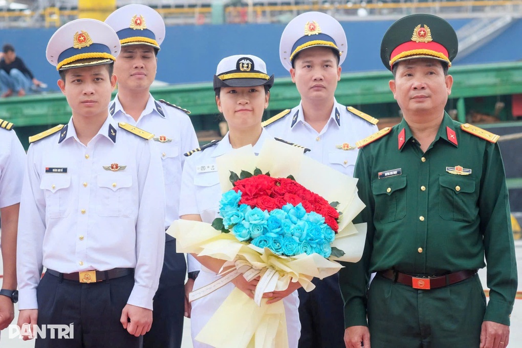 Tàu Roks Hansando của Hải quân Hàn Quốc thăm thành phố Đà Nẵng - 2