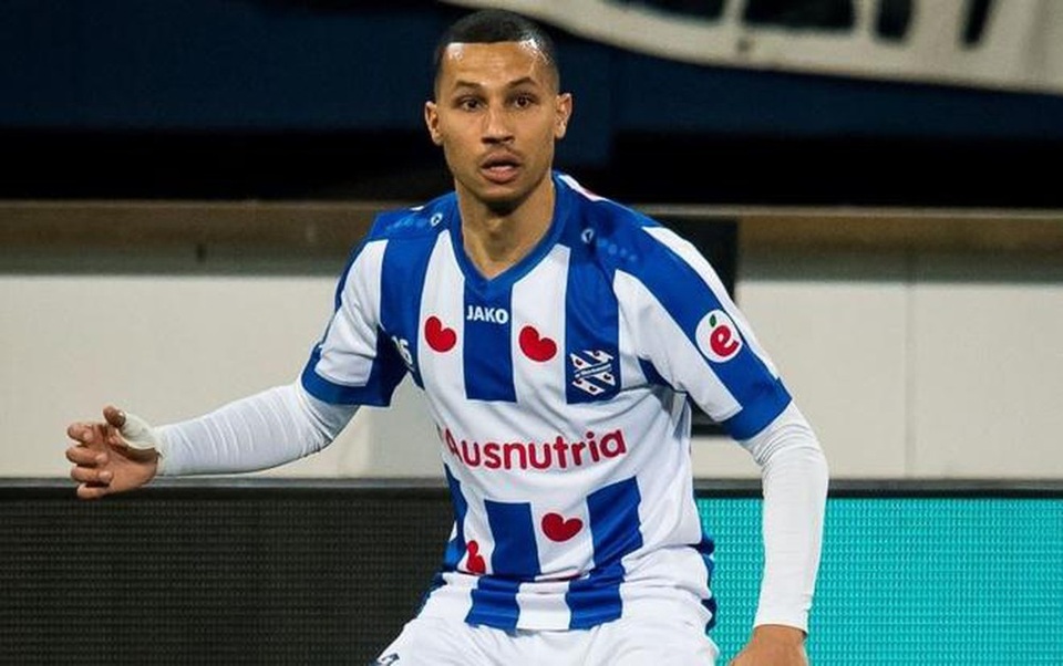 HLV Heerenveen chê các học trò sa sút - 2 HLV Heerenveen chê các học trò sa sút - 2
