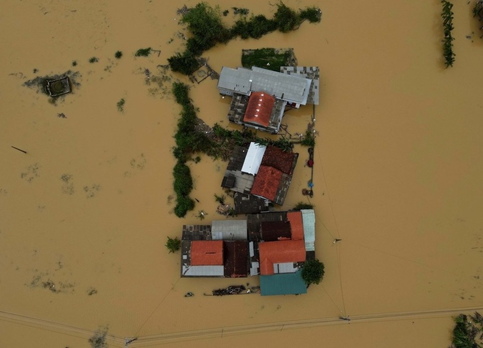 Elipsport hướng về miền Trung, chung tay tái thiết sau lũ - 1 Elipsport hướng về miền Trung, chung tay tái thiết sau lũ - 1