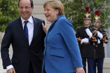 Các nhà lãnh đạo EU họp bàn cứu đồng euro