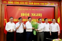 Ông Đinh La Thăng nhậm chức Phó ban Kinh tế Trung ương