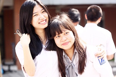 Teen lớp 12 chuyên Ams xếp chữ kỷ niệm thời học trò