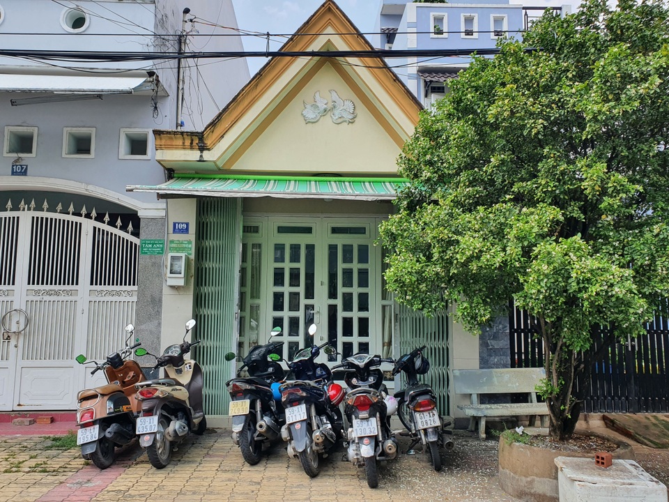 Bất ngờ nơi ở và làm việc của CEO siêu doanh nghiệp 500.000 tỷ đồng - 1 Bất ngờ nơi ở và làm việc của CEO siêu doanh nghiệp 500.000 tỷ đồng - 1