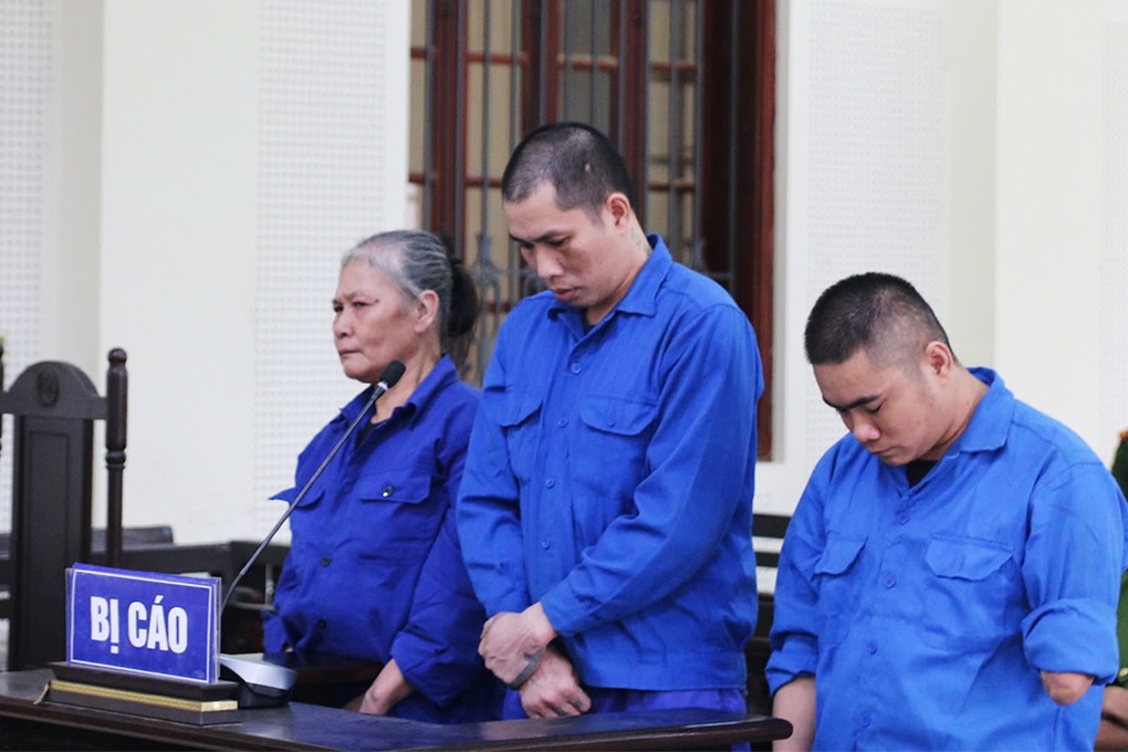 Người phụ nữ U60 khai lý do buôn ma túy - 1