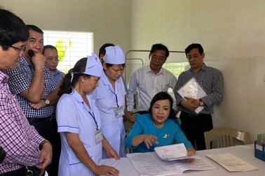 Bộ trưởng y tế: Phải đầu tư ra tấm ra món y tế cơ sở!