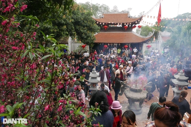 Suy ngẫm từ chuyện cấm hát quan họ ngửa nón nhận tiền - 1 Suy ngẫm từ chuyện cấm hát quan họ ngửa nón nhận tiền - 1