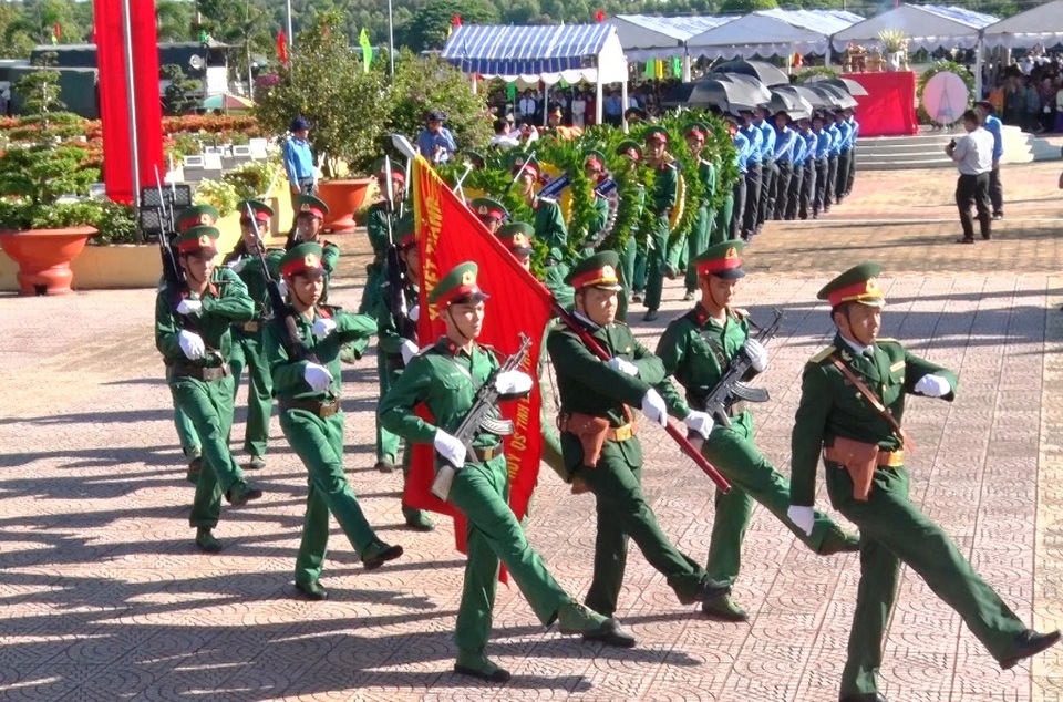 Cải táng 54 hài cốt liệt sĩ quân tình nguyện và chuyên gia Việt Nam - 1 Cải táng 54 hài cốt liệt sĩ quân tình nguyện và chuyên gia Việt Nam - 1