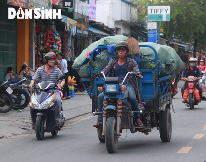 TP.HCM: Khai tử xe cơ giới ba bánh và xe thô sơ ba, bốn bánh sau năm 2025 - Ảnh 1. TP.HCM: Khai tử xe cơ giới ba bánh và xe thô sơ ba, bốn bánh sau năm 2025 - Ảnh 1.