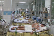 7 nạn nhân vụ ngộ độc pate Minh Chay đang phải thở máy, yếu liệt cơ