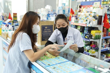Lợi ích từ việc Long Châu cung cấp xuất xứ thuốc ngay trên hóa đơn bán lẻ