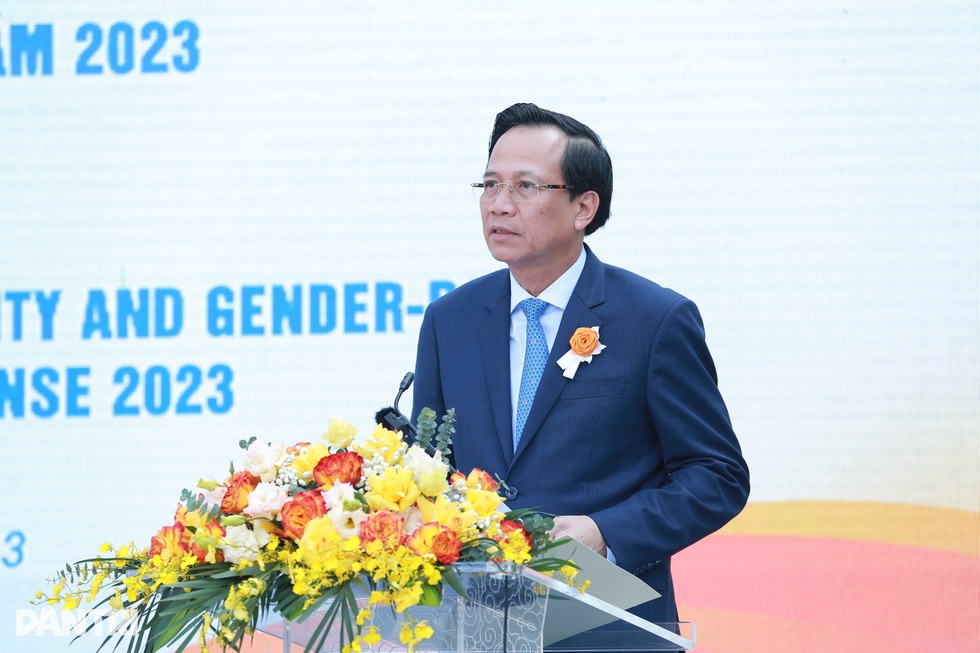 Bộ trưởng LĐ-TBXH phát động tháng hành động vì bình đẳng giới - 2 Bộ trưởng LĐ-TBXH phát động tháng hành động vì bình đẳng giới - 2