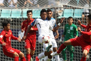 HLV Lê Thụy Hải: “HLV Hoàng Anh Tuấn gặp may mới vào được World Cup”