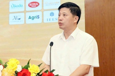 Bộ Nội vụ: Giảm "hành chính hóa" hội đoàn, đãi ngộ nhân tài bằng lương cao