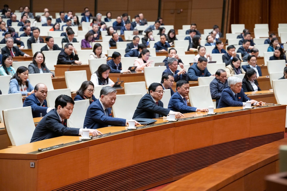 Bộ máy gọn nhẹ, dân được hưởng lợi, đất nước có thêm nguồn lực phát triển - 2 Bộ máy gọn nhẹ, dân được hưởng lợi, đất nước có thêm nguồn lực phát triển - 2
