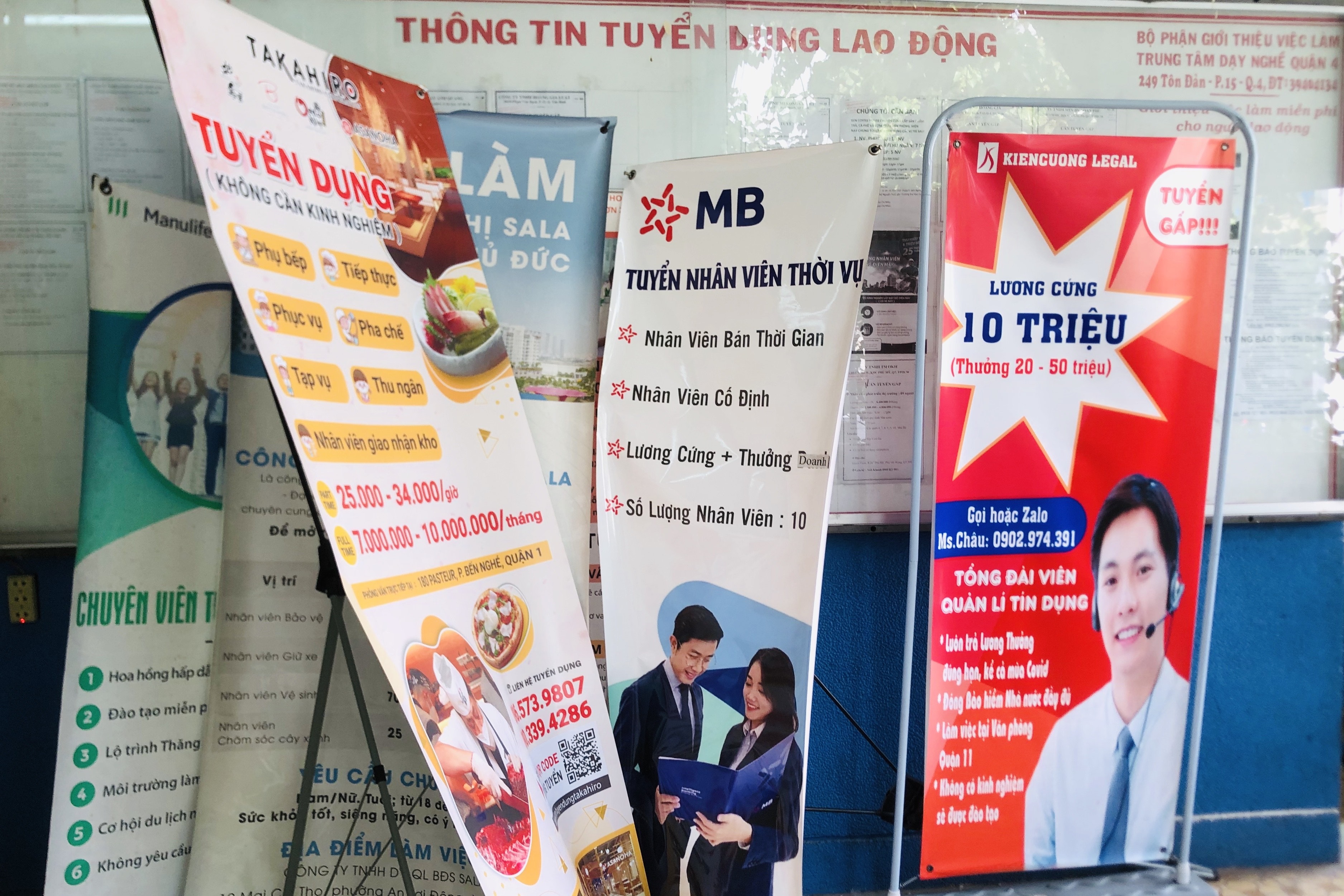 Công nhân may liên tục bỏ nghề, nhà máy khóc nghẹn - 2