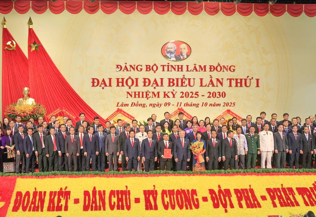 Ông Y Thanh Hà Niê Kđăm giữ chức Bí thư Tỉnh ủy Lâm Đồng - 2 Ông Y Thanh Hà Niê Kđăm giữ chức Bí thư Tỉnh ủy Lâm Đồng - 2