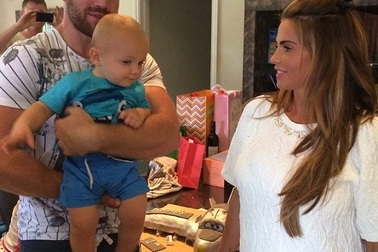 Siêu mẫu Anh tha thứ cho chồng ngoại tình