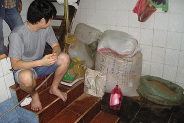 TPHCM: Thầy lang chữa xương khớp lộng hành