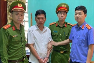 Bắt Chủ tịch thị trấn An Châu ở Bắc Giang