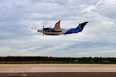 Sân bay Long Thành đón chuyến bay hiệu chuẩn đầu tiên