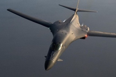 Mỹ rút siêu máy bay ném bom B-1 Lancer khỏi cuộc chiến chống IS