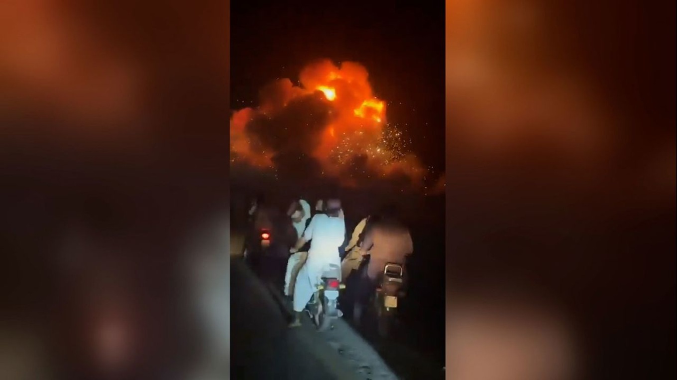 pakistan_X.jpg pakistan_X.jpg