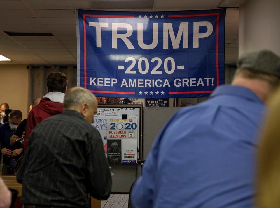 Cơ hội đảo ngược kết quả hẹp dần, ông Trump đổi chiến thuật - 2 Cơ hội đảo ngược kết quả hẹp dần, ông Trump đổi chiến thuật - 2
