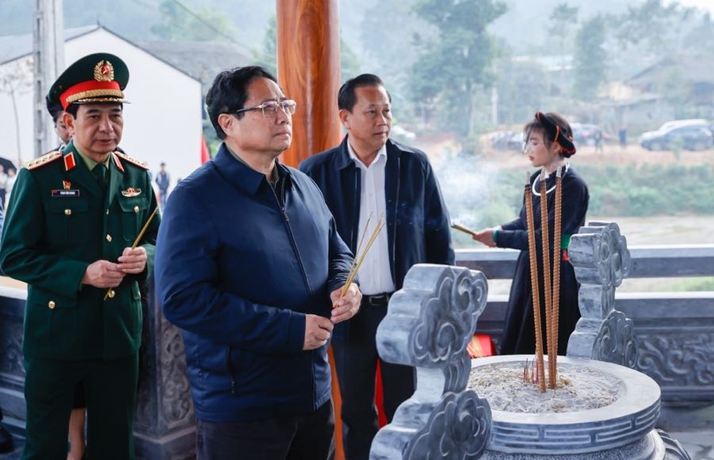 Thủ tướng Phạm Minh Chính dự lễ khánh thành khu tái thiết Làng Nủ - 1 Thủ tướng Phạm Minh Chính dự lễ khánh thành khu tái thiết Làng Nủ - 1