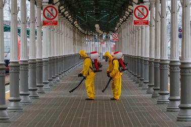 Nga cho người dân thủ đô nghỉ làm một tuần vì Covid-19 bùng phát mạnh