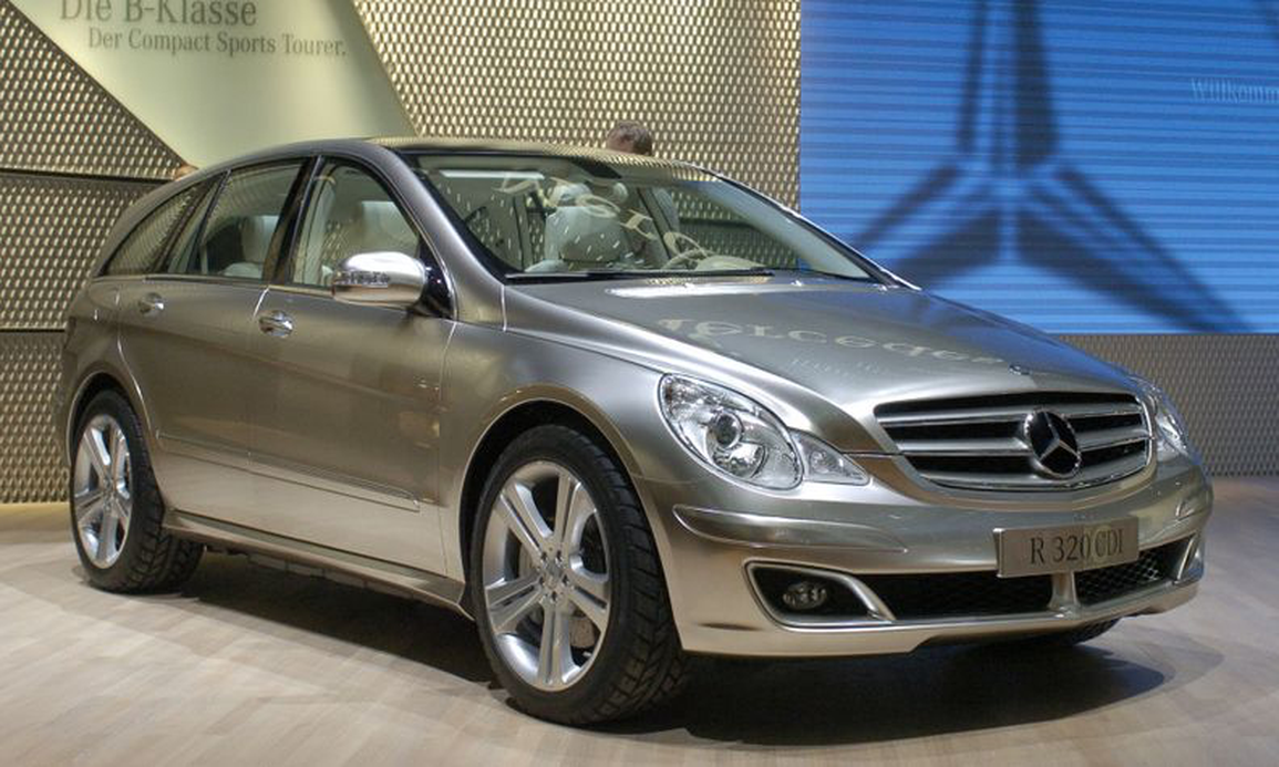 Mercedes-Benz triệu hồi gần 1 triệu xe cũ trên toàn cầu - 1 Mercedes-Benz triệu hồi gần 1 triệu xe cũ trên toàn cầu - 1