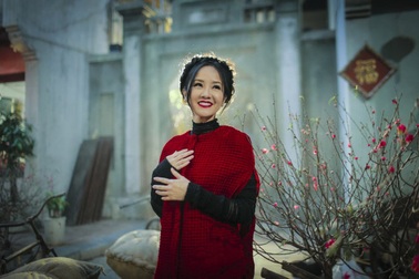 Hồng Nhung sắp tổ chức đêm nhạc “Chờ em đến” tại Hà Nội