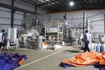 Cảnh sát đột kích 3 xưởng sản xuất khí cười quy mô lớn ở Hà Nội